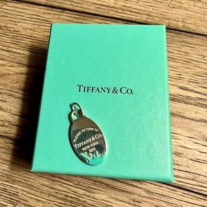 Tiffany & Co. Medium Oval “Splash” Tag Charm